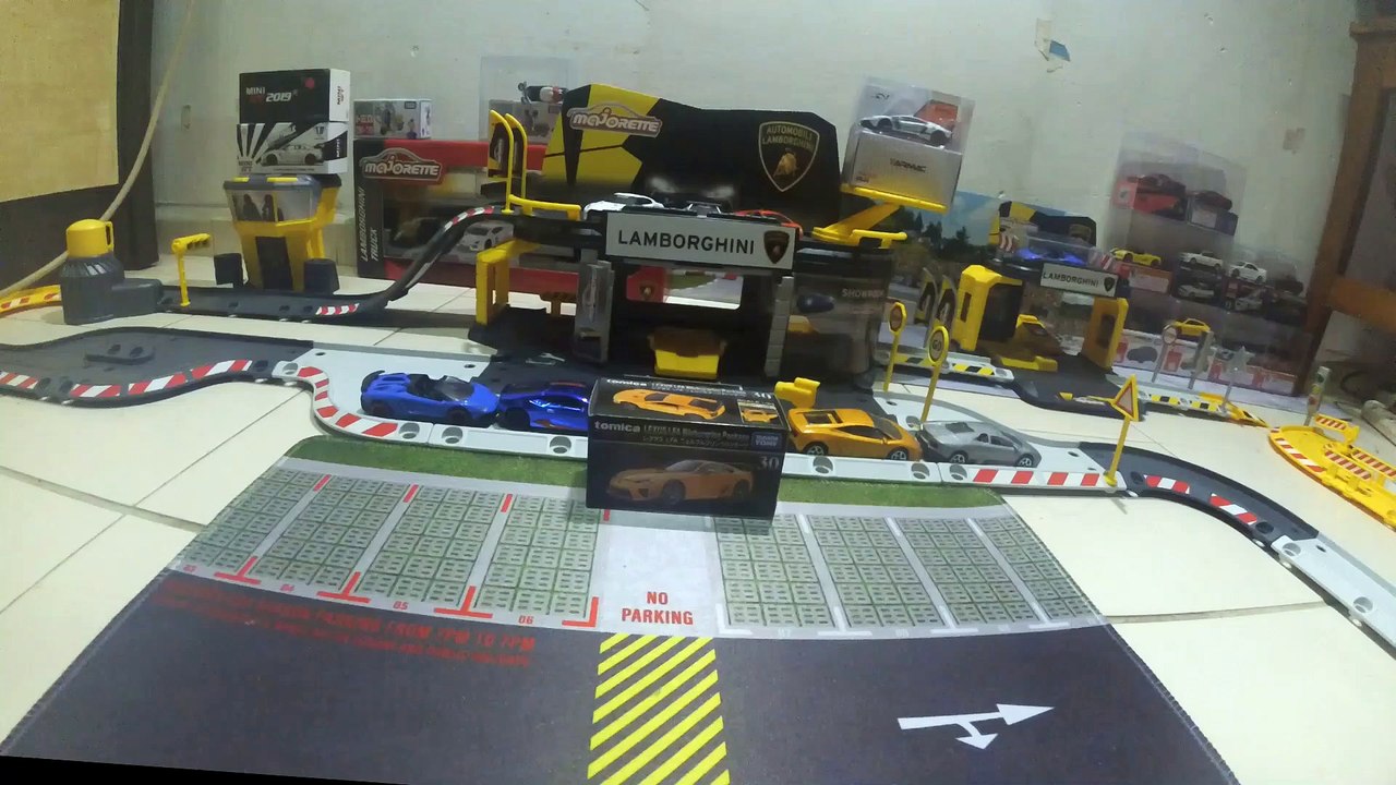 Tomica Premium No.30 Lexus LFA Nurburgring Package トミカ プレミアム No.30 レクサス LFA ニュルブルクリンクパッケージ