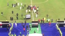 خناقة بين لاعبي الأهلي والاتحاد عقب انتهاء المباراة