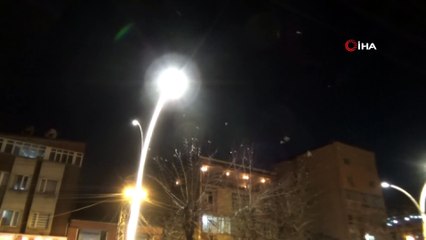 Göçmen kuşlar Yüksekova'da mola verdi