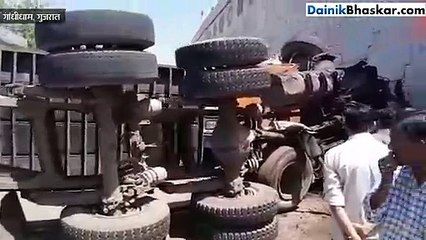 रेलिंग तोड़कर पुल के नीचे गिरा ट्रैलर