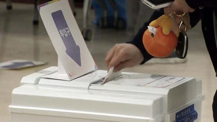 높은 사전 투표율...순조롭게 진행 중 / YTN