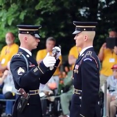 Maraş Dondurmacısı Tadında Tüfek Teslim Töreni