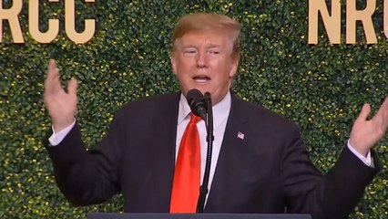 Télécharger la video: Trump Refers To Alexandria Ocasio-Cortez As A ‘Young Bartender’