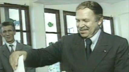 محطات في حياة الرئيس المستقيل بوتفليقة