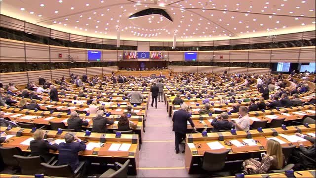 AB'den İngiliz Parlamentosuna Çağrı