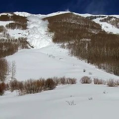 Huge Avalanche Rips Down Mountain