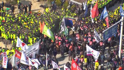 경찰, 민노총 위원장 등 조합원 25명 전원 석방 / YTN