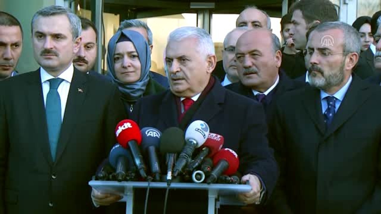 Yıldırım: "Anıtkabir'deki Deftere İstanbul Büyükşehir Belediye Başkanı Diye Yazmak Akla Ziyan Bir...