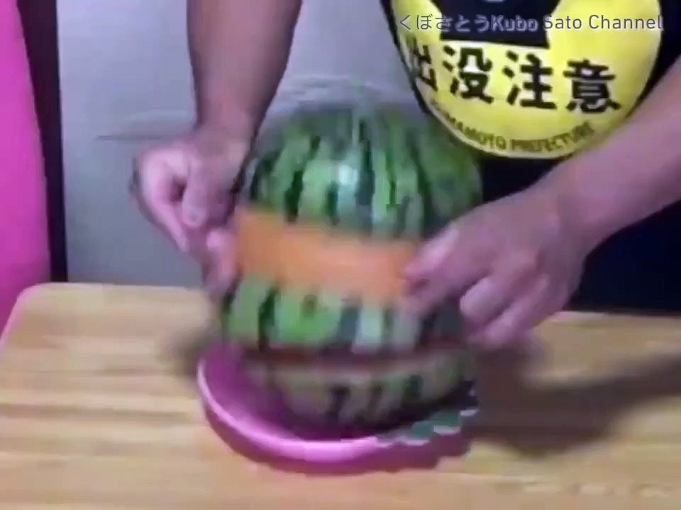 Combien faut-il d'élastiques pour couper une pastèque ? voici la réponse !