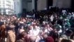 Alger : les manifestants exigent le départ du régime après l'annonce de la démission de Bouteflika