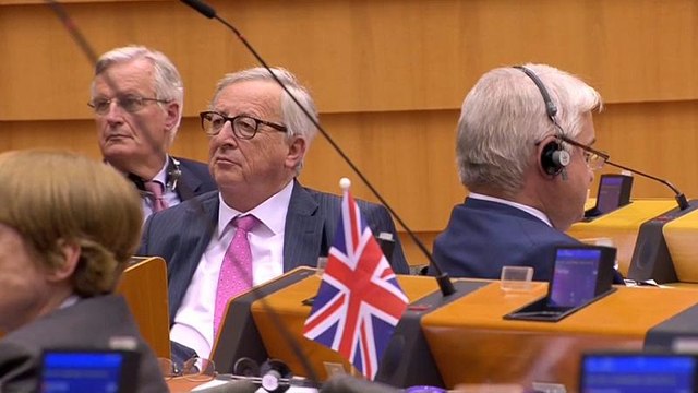 Juncker zum Brexit : Hopp oder Top bis zum 12. April