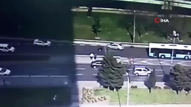 Ters Yöne Dönüş Yapan Otomobil Motosikletliye Çarptı