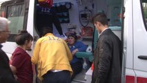 Hastaneye Hasta Taşıyan Ambulans Kaza Yaptı, Yaralanan Hemşire Gözyaşlarına Boğuldu