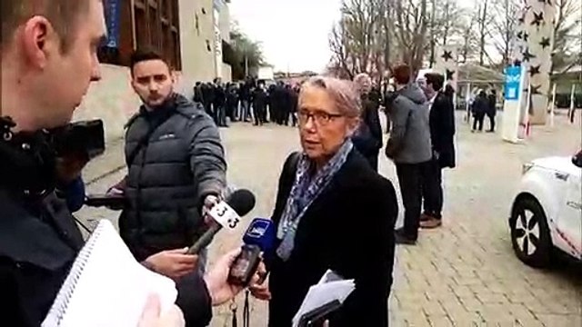 Elisabeth Borne, Ministre chargée des Transports, à Schengen afin d'observer les premiers tests de voiture autonome en territoire transfrontalier