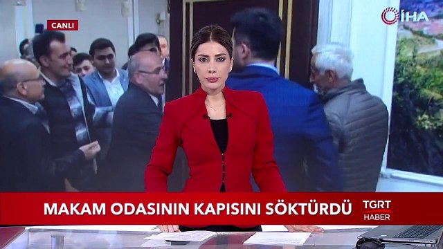 Makam Odasının Kapısını Söktürdü