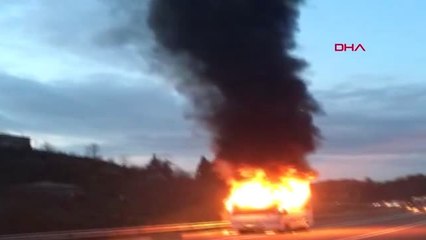 Gürcistan Türk Şoförün Kullandığı Minibüs, Alev Alev Yandı