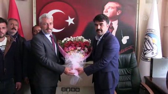 Makam odasının kapısını söktürdü - KAHRAMANMARAŞ