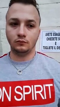 Andria: un ragazzo si ribella alle strisce blu e lancia una petizione popolare venite tutti a firmare - video