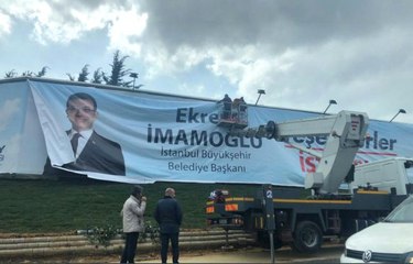 İstanbul'un Bazı İlçelerine Ekrem İmamoğlu'nun "Teşekkürler İstanbul" Yazılı Afişleri Asıldı