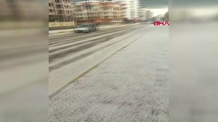 Diyarbakır'da Dolu Yağışı, Zor Anlar Yaşattı 2