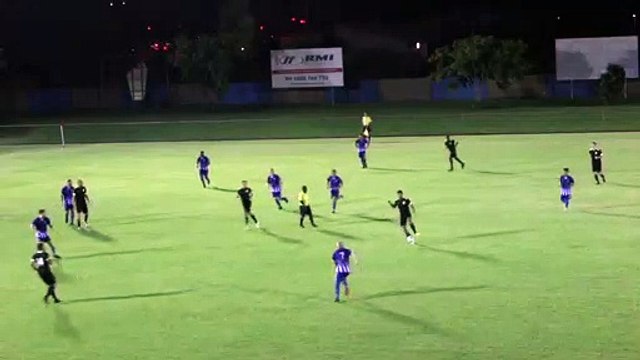 Il marque une reprise comme Ronaldo au foot !