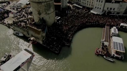 Dolorosos batacazos de los saltadores de trampolín en las Series Mundiales