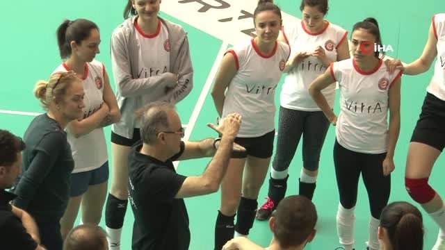 Eczacıbaşı Vitra, Galatasaray Maçı Hazırlıklarını Sürdürdü