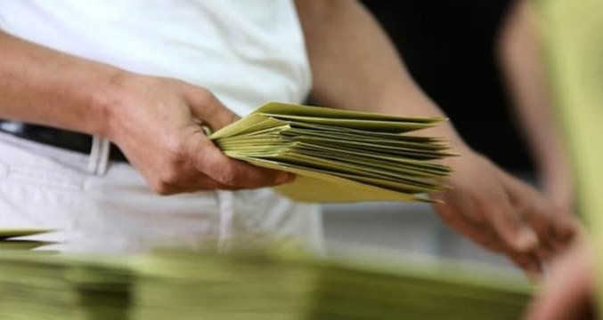 Son Dakika! İstanbul'daki 15 İlçede Geçersiz Oylar Yeniden Sayılacak