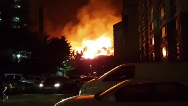 [속초·고성 산불] 강풍 점점 더 강해져...도심 쪽으로 이동 / YTN