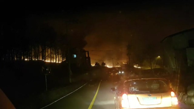 고성 산불 속초까지 확산...주민 긴급 대피령 / YTN