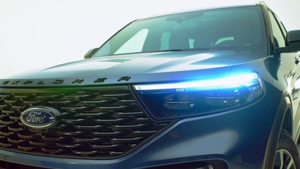 Le grand SUV familial Ford Explorer offre sept places sur trois rangées de sièges