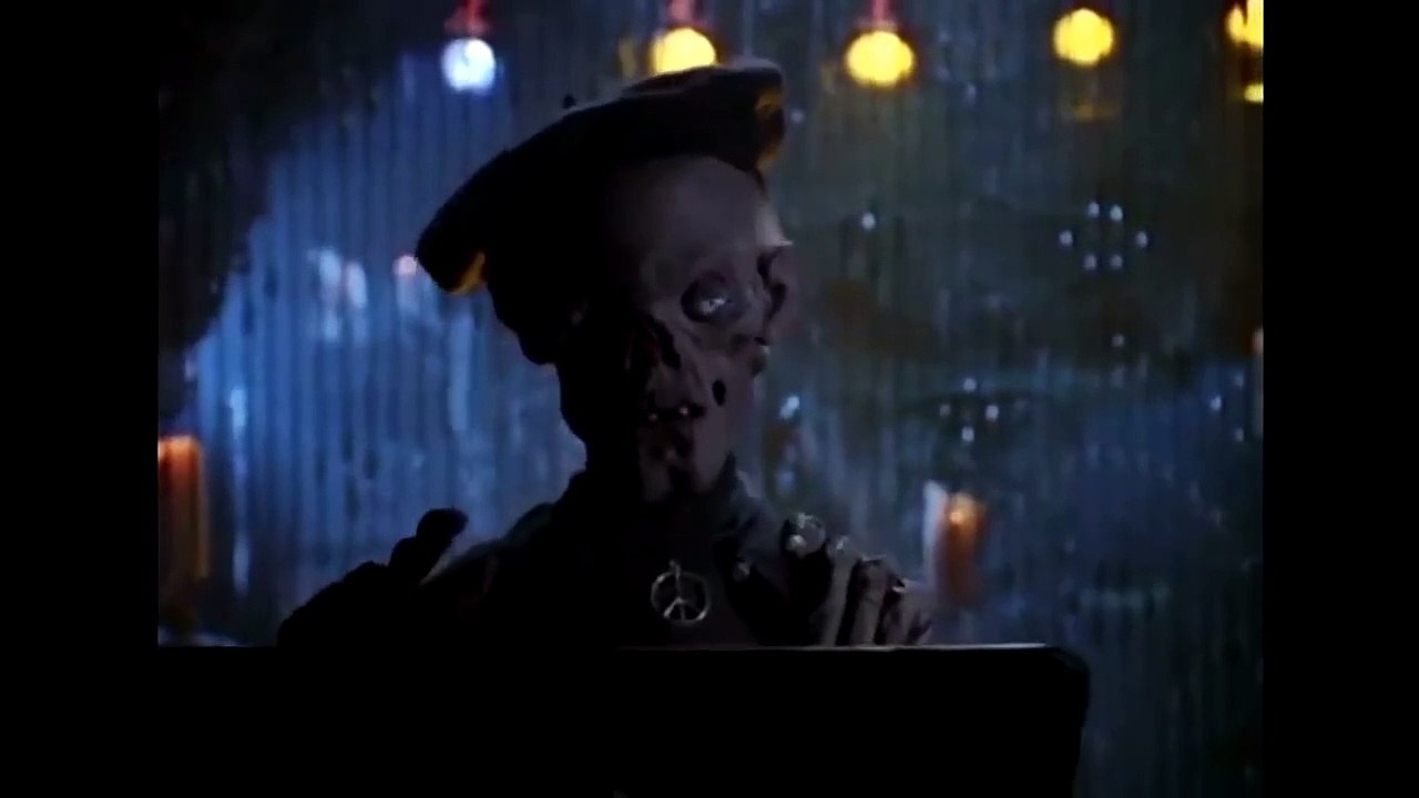 Tales From The Crypt: S6E9 Staired in Horror