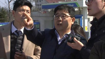 "화재 원인은 전선 스파크...변압기 있지도 않아" / YTN