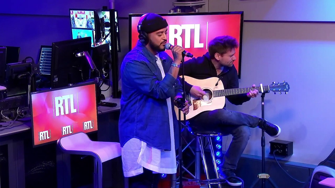 Slimane chante "Nous deux" en live