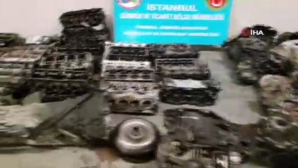 Yüzlerce kaçak otomobil yedek parçası ülkeye sokulmak istenirken ele geçirildi