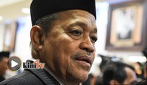 Digelar diktator, Shahidan pertahan Dr M