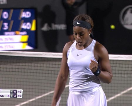 WTA Charleston: Stephens bt Tomljanovic (4-6 6-4 6-4)