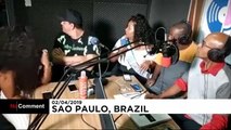 نقل مباشر لعملية سطو مسلح استهدفت مقدمي برنامج إذاعي في البرازيل