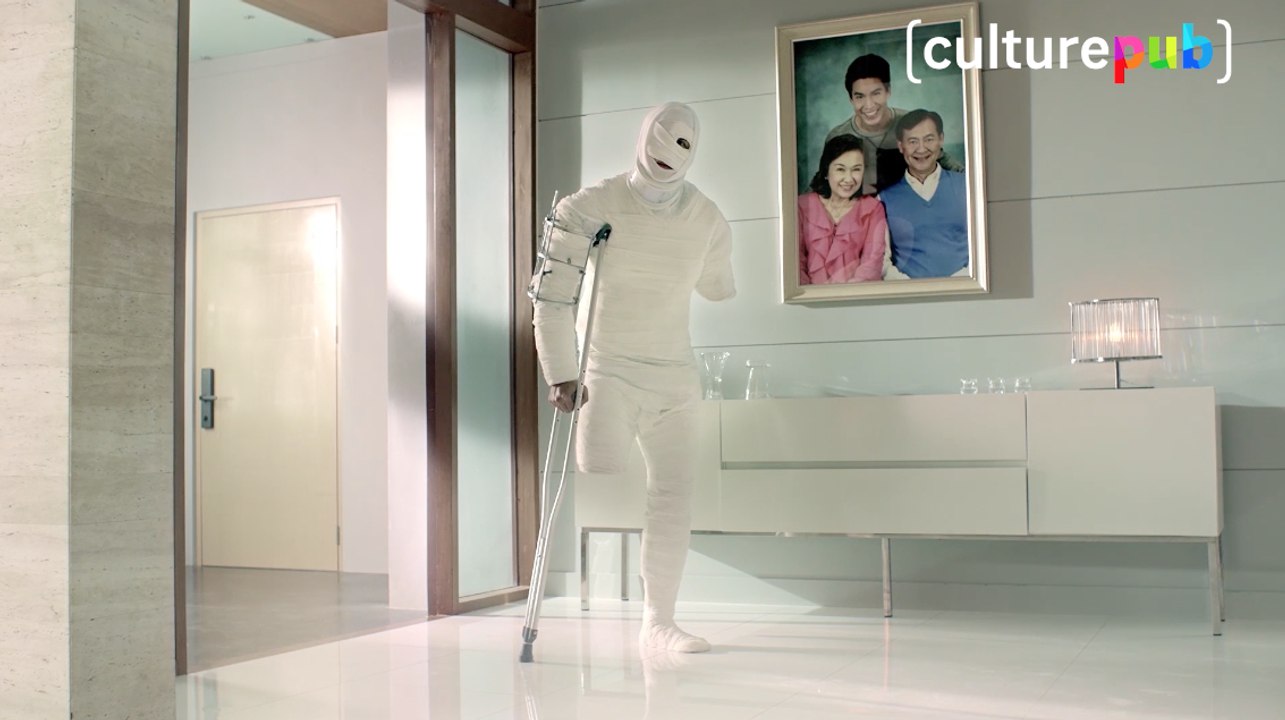 House of Ads - C'est de la bombe