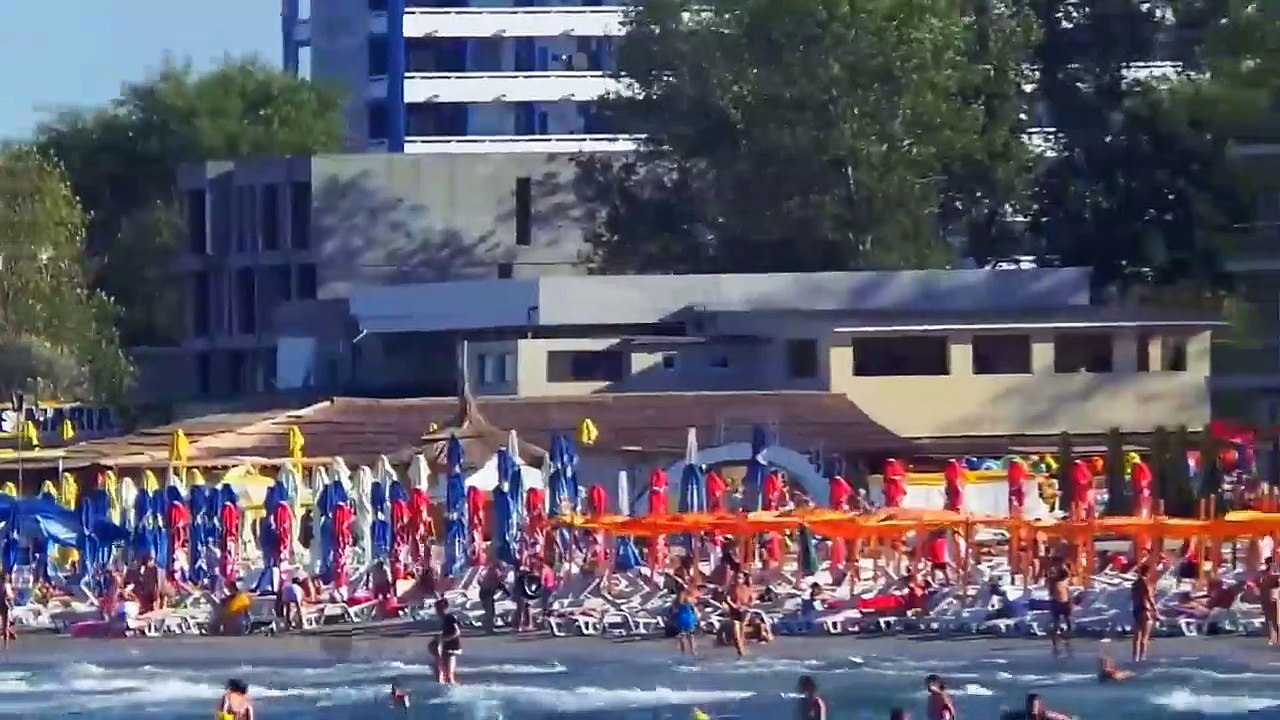 Mamaia 2019-marea si litoralul-vedere de pe pontonul din Mamaia