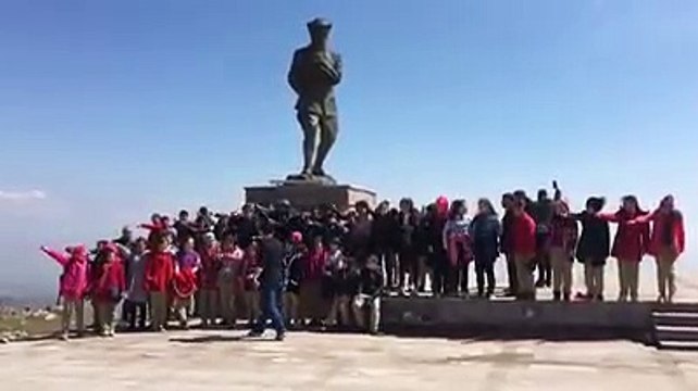 KARAASLAN ORTAOKULU NE MUTLU TÜRKÜM DİYENE KOCATEPE DE HABİB AKALIN