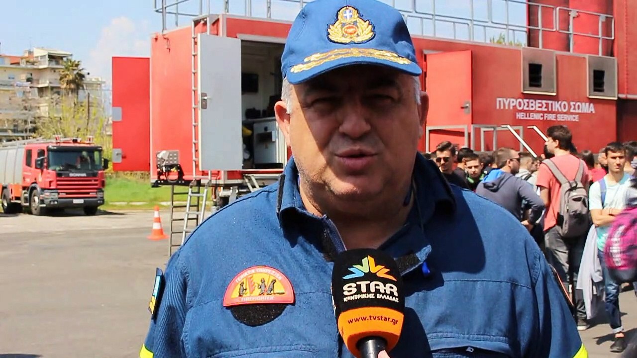 Εκπαίδευση πυροσβεστών σε εξομοιωτή. Εντυπωσιακές εικόνες από τη Λιβαδειά