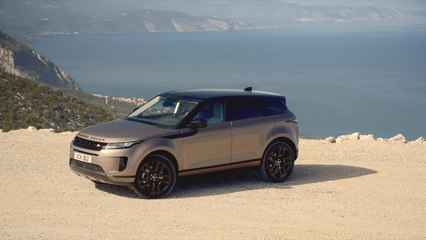 New Range Rover Evoque S derivative Design in Kaikoura Stone