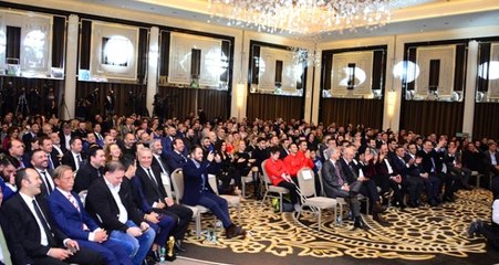 Toldo ve Effenberg Yılın Futbolcusu Ödülünü Vermek İçin İstanbul'a Geliyor