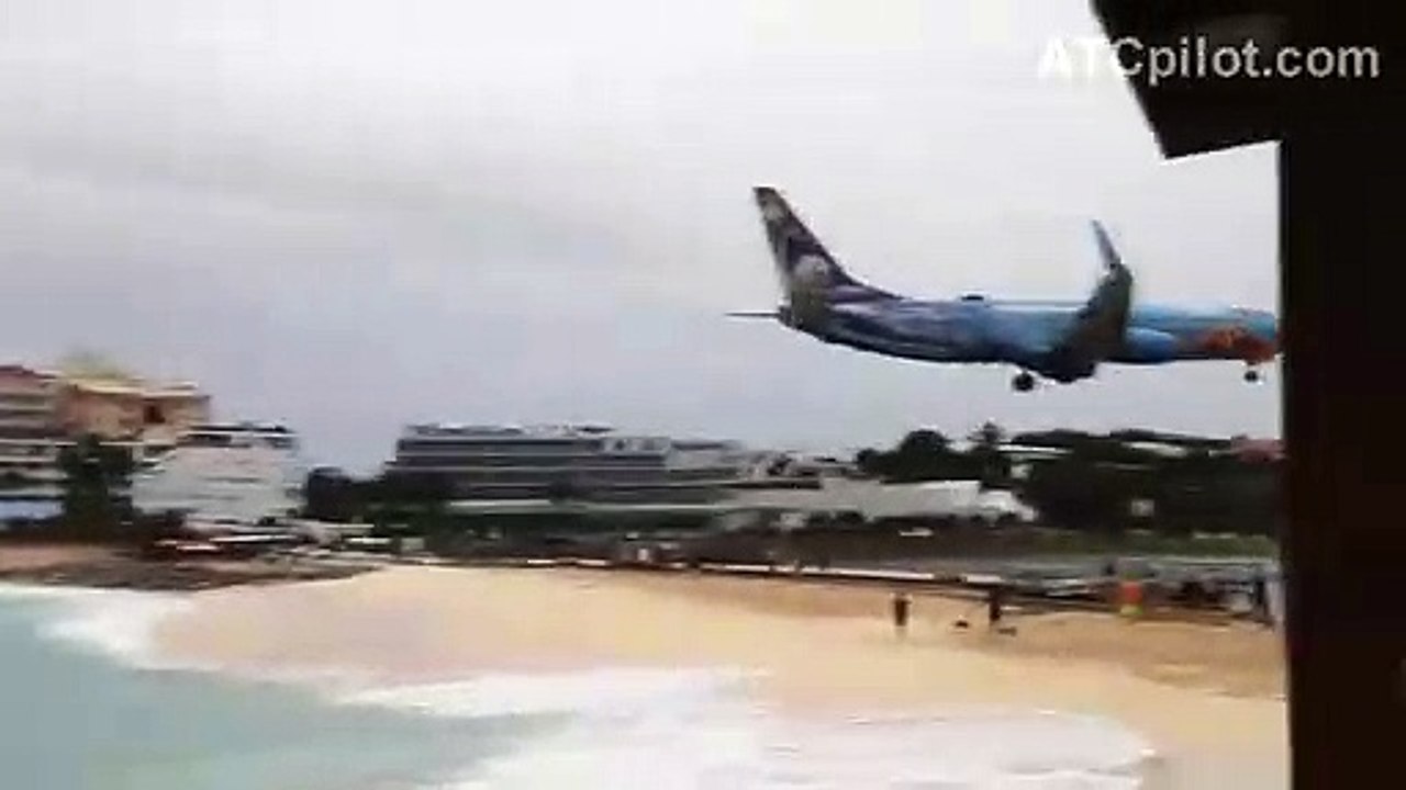 Quand un Boeing 737 frôle le drame en tentant un atterrissage