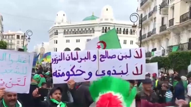 رسائل مظاهرات الجمعة السابعة.. إلى أين يمضي المشهد الجزائري؟