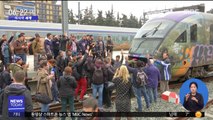 [이시각 세계] 그리스 아테네 기차역, 난민 점거로 폐쇄
