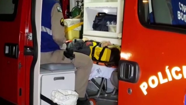 Jovem fica ferida após colisão entre carros