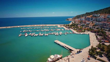 Ayşe Dinçer - Bahçe Duvarından Aştım