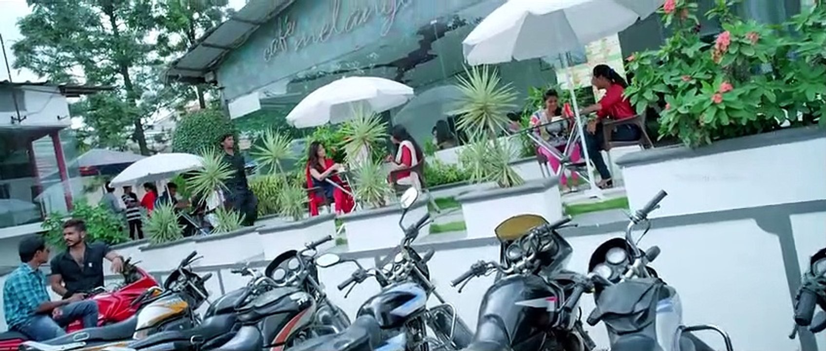 Cute love proposal scene Tamilselvanum Thaniyar An(720P_HD)